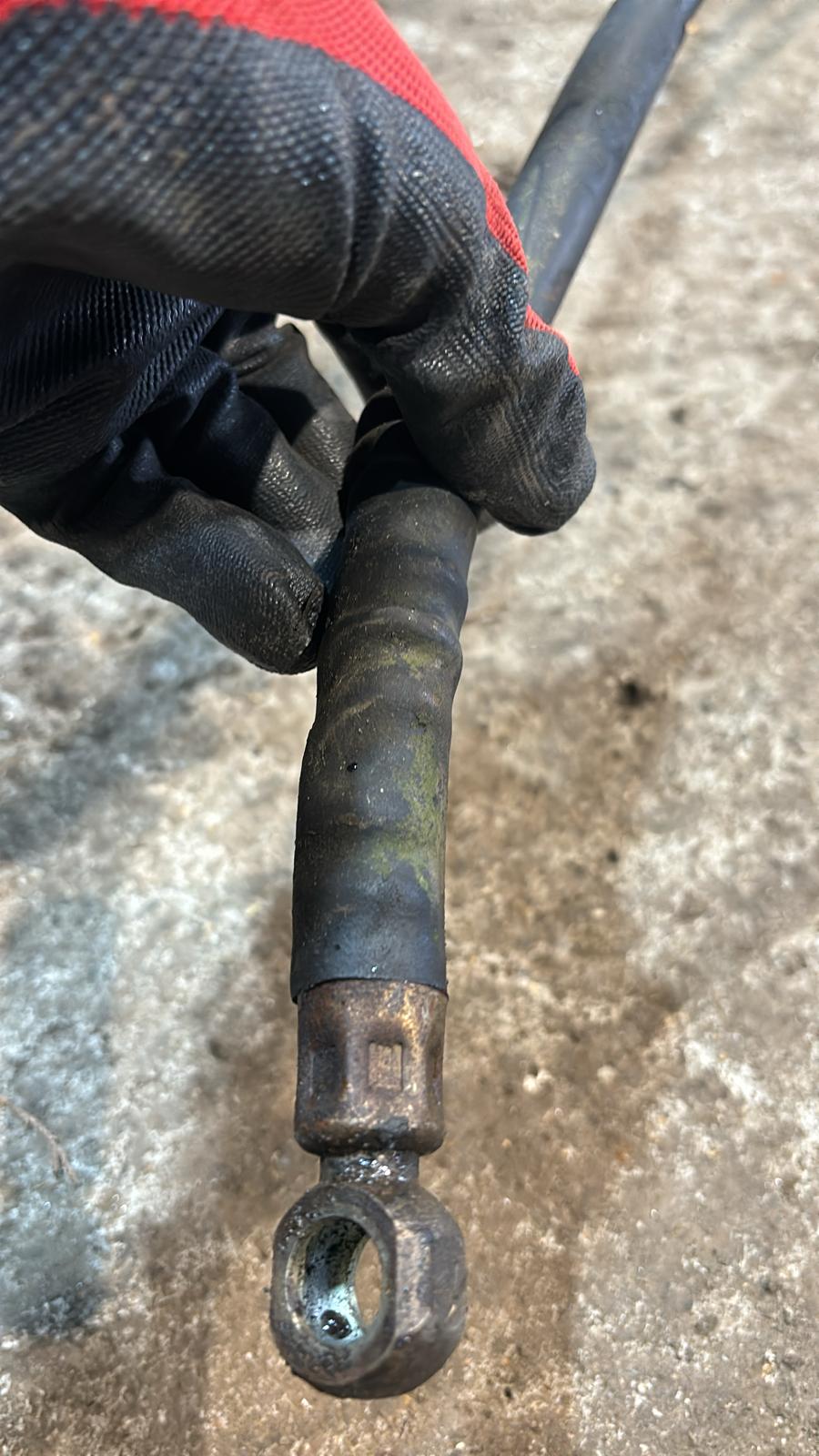 Porsche 924S 944 automatic gearbox oil pipe