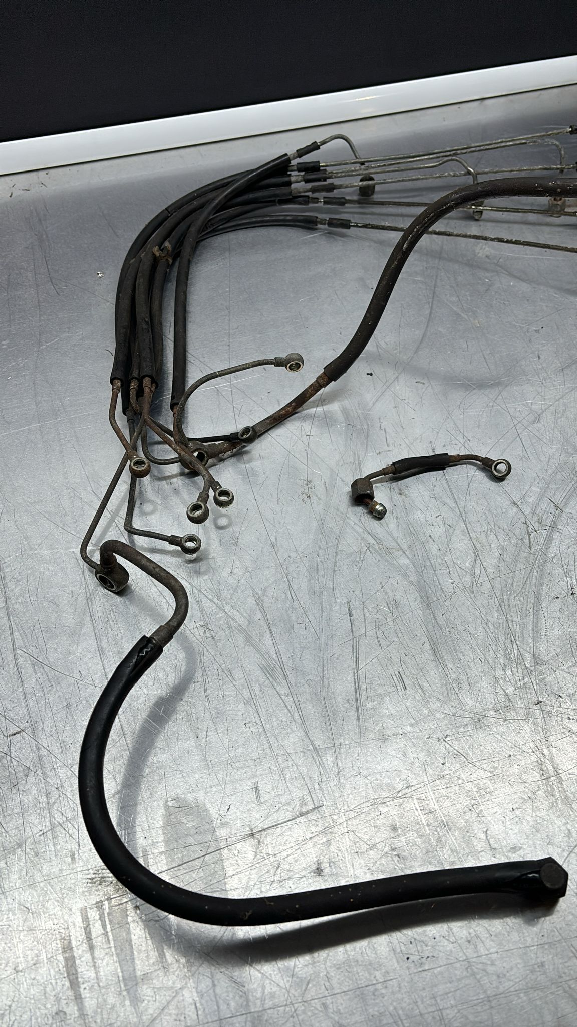 Tubi/linee/tubi flessibili di iniezione turbo per Porsche 924 usati 047 133 321 ecc.(A13)