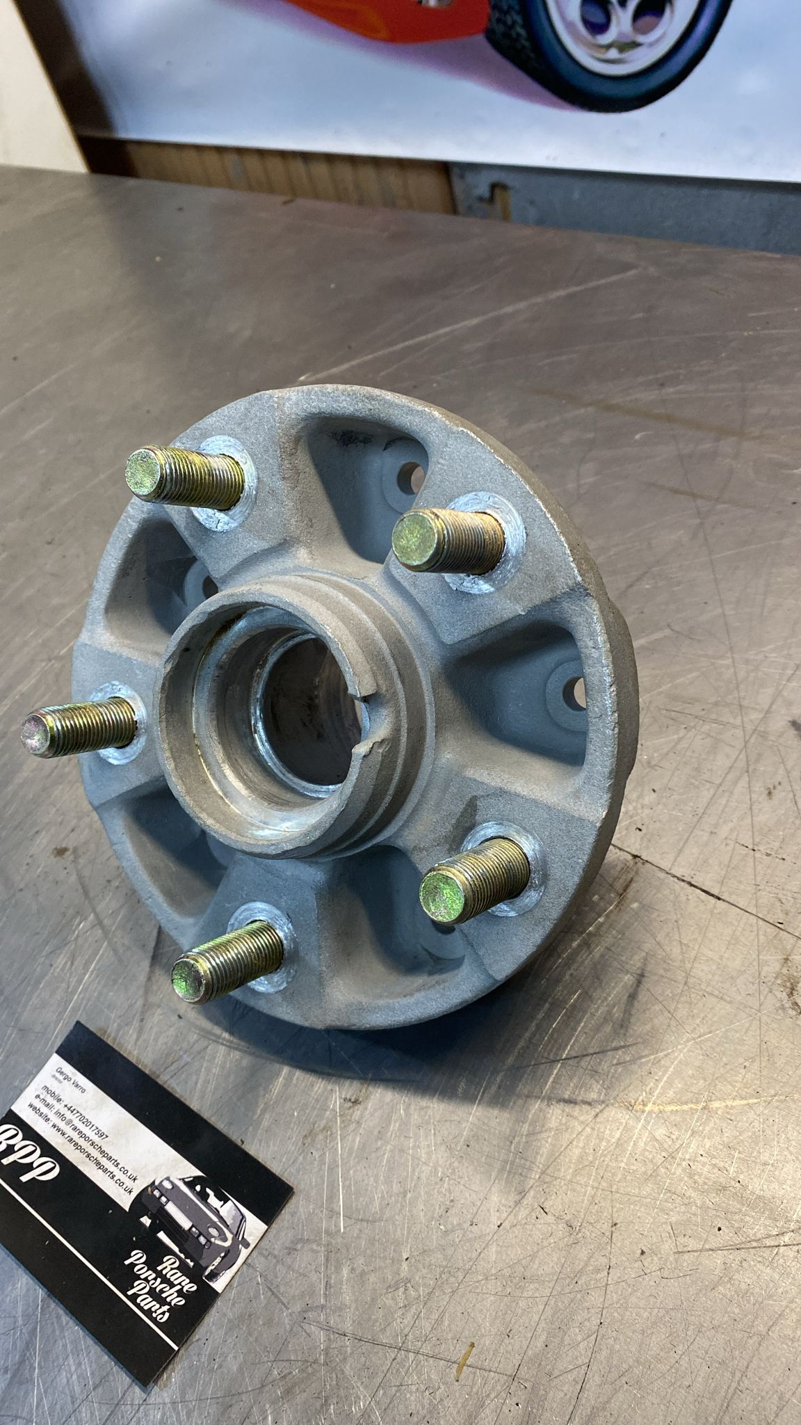 Porsche 924 944 without ABS front hub, refurbished 477405605D 477405065B