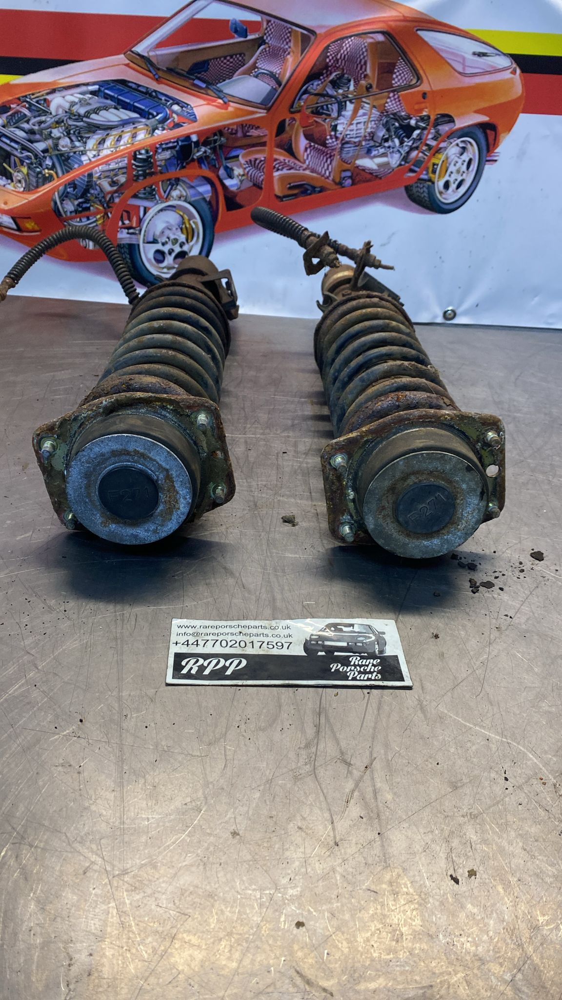 Porsche 944 Turbo coppia ammortizzatori anteriori usati 95134303112