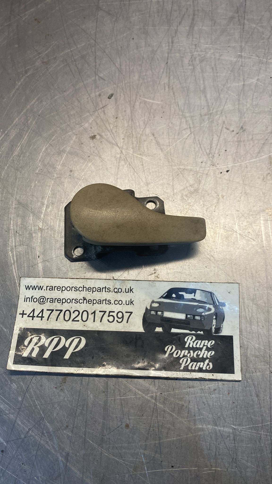 Porsche 944/951 usata Maniglia interna portiera,crema/marrone 94453722500