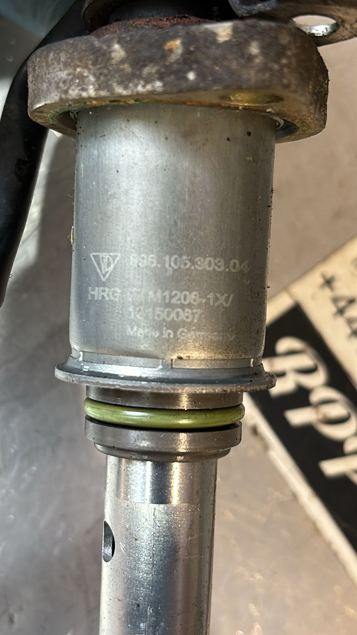 Porsche 911 996 actuator cam shaft, used 99610530304