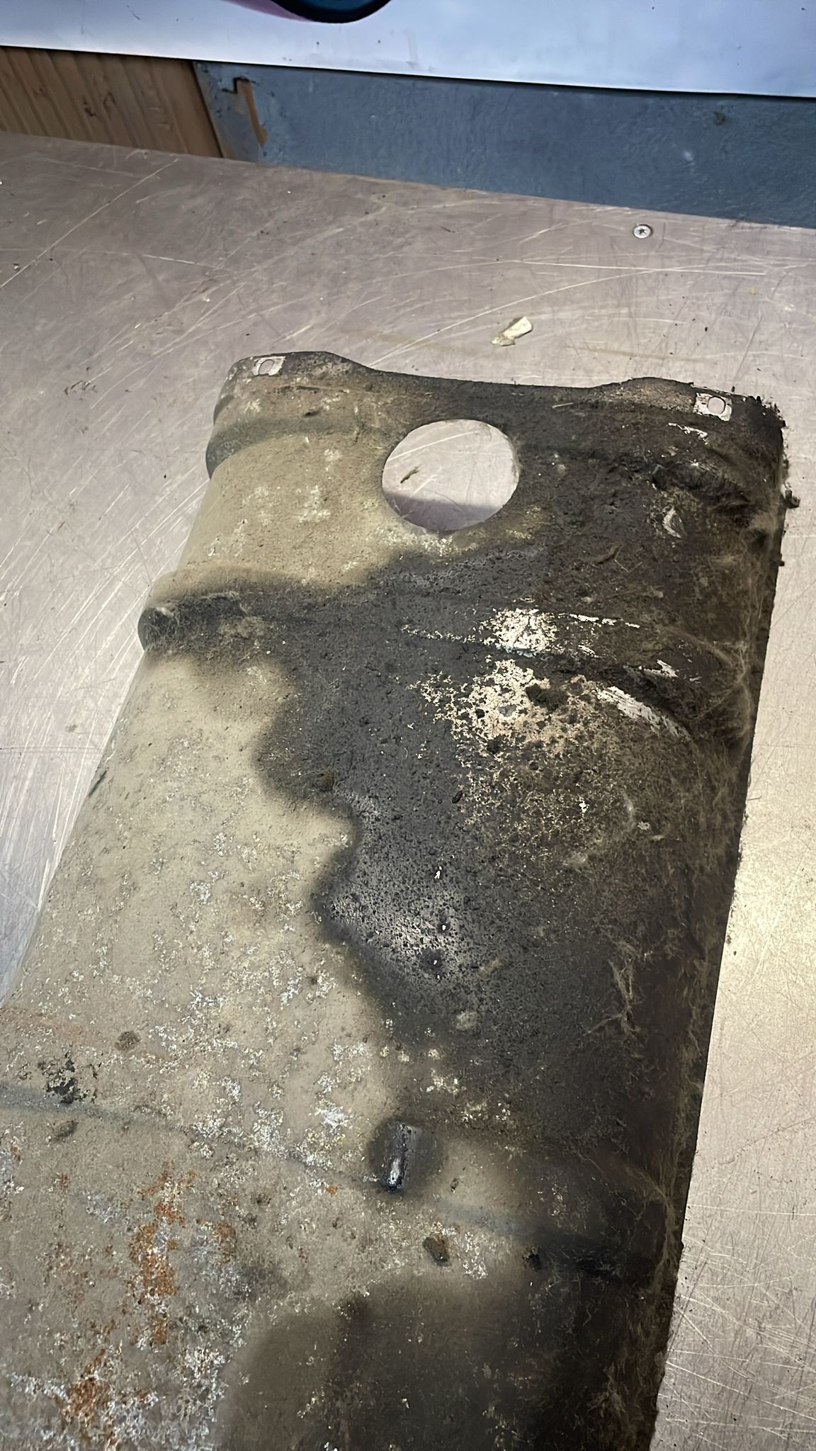 Porsche 928 heat protection plate, later type 92850449101, used