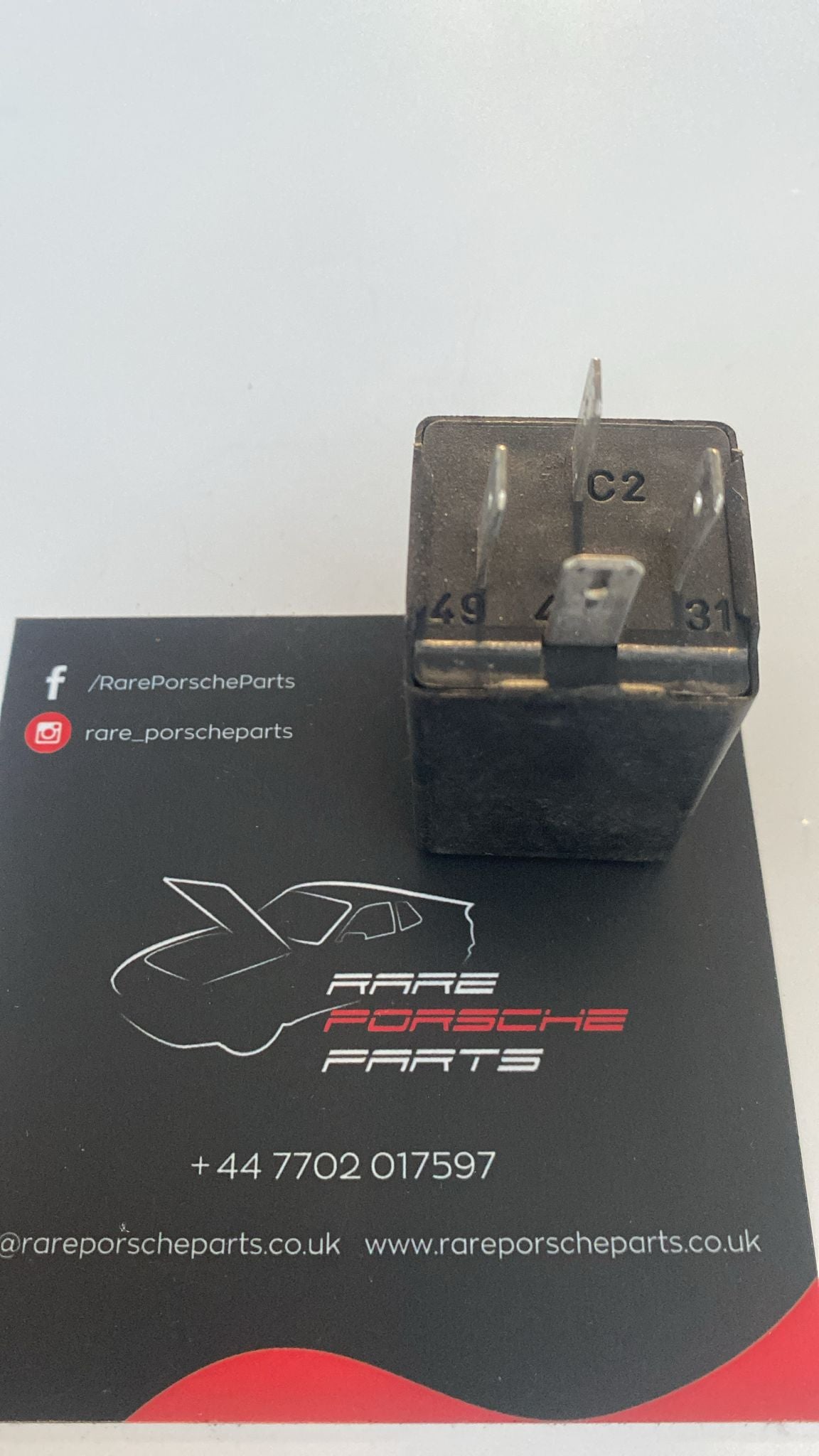 Porsche 924 / 944 / 944S / 944S2 / 951Turn signal relay flasher unit 4-pole, used 431953231