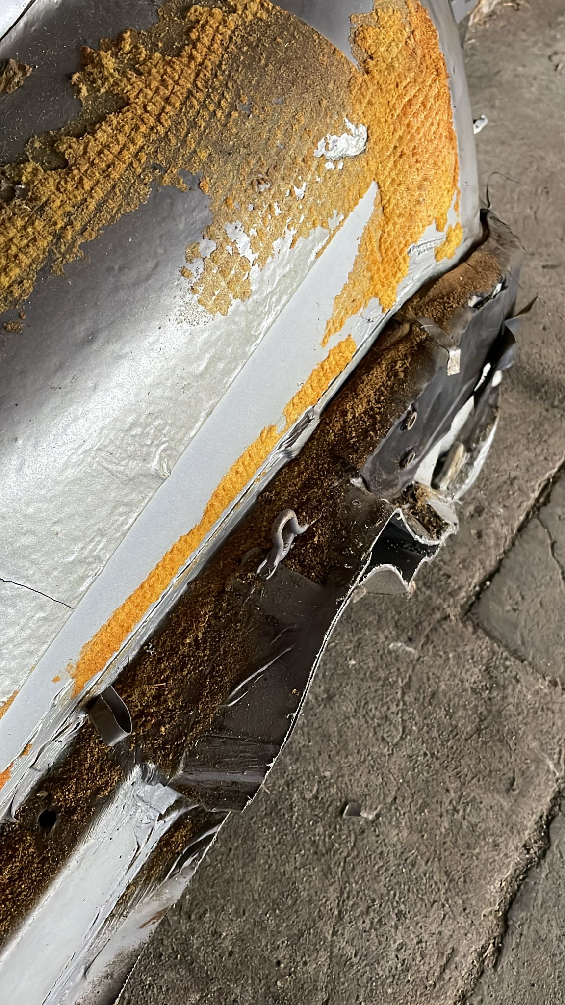 Porsche 928 S4 left rear fender, 92850306119