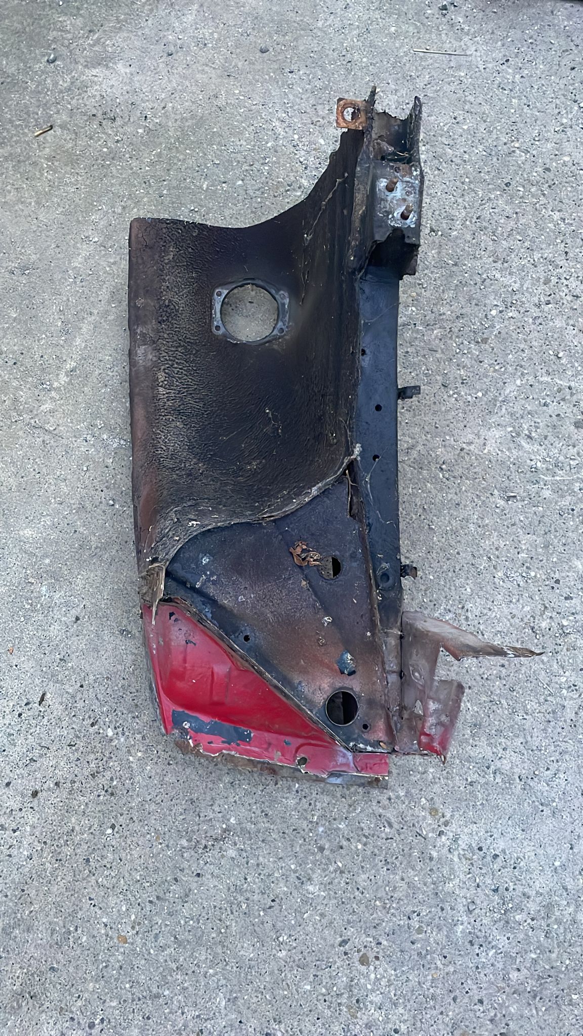 Porsche 924 early 944 left front wheel housing, 477809107D