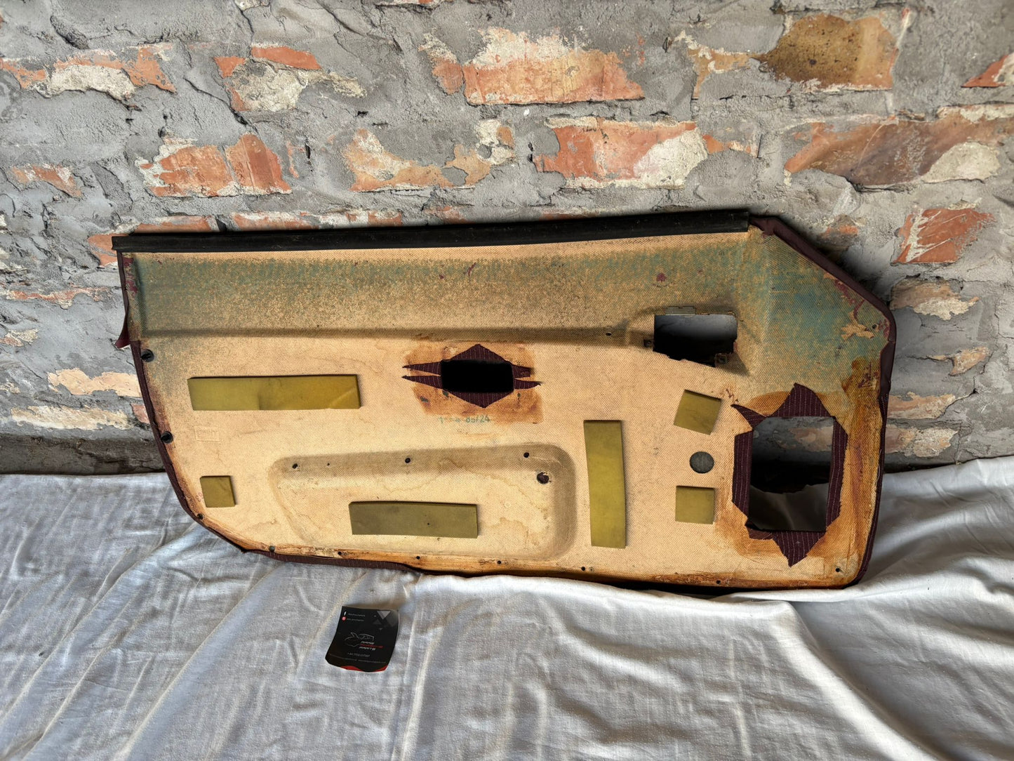 Porsche 944 burgundy door card, right 94455501801 used, very nice condition.