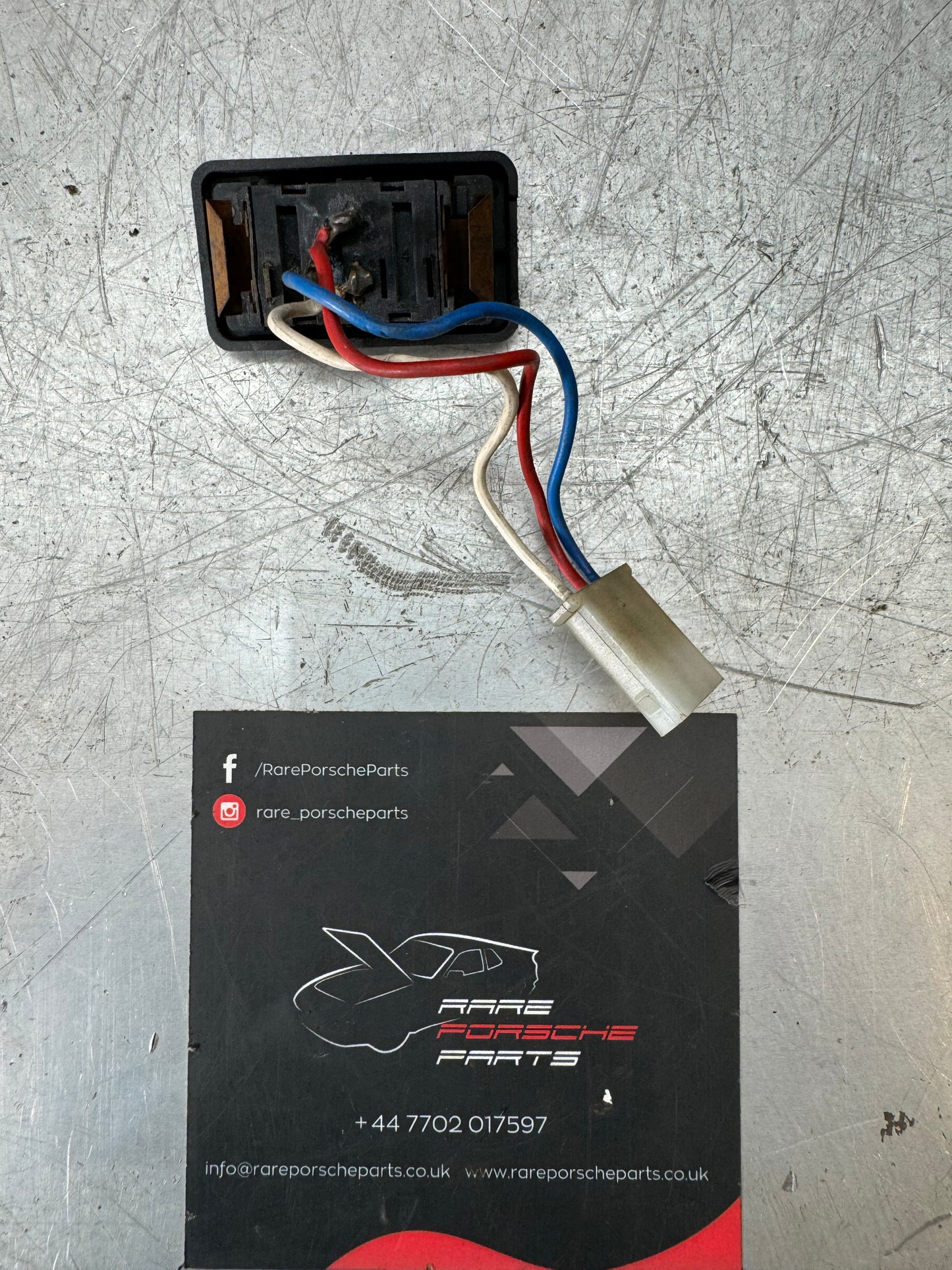 Porsche 944 tailgate boot release switch 94461312901 Used