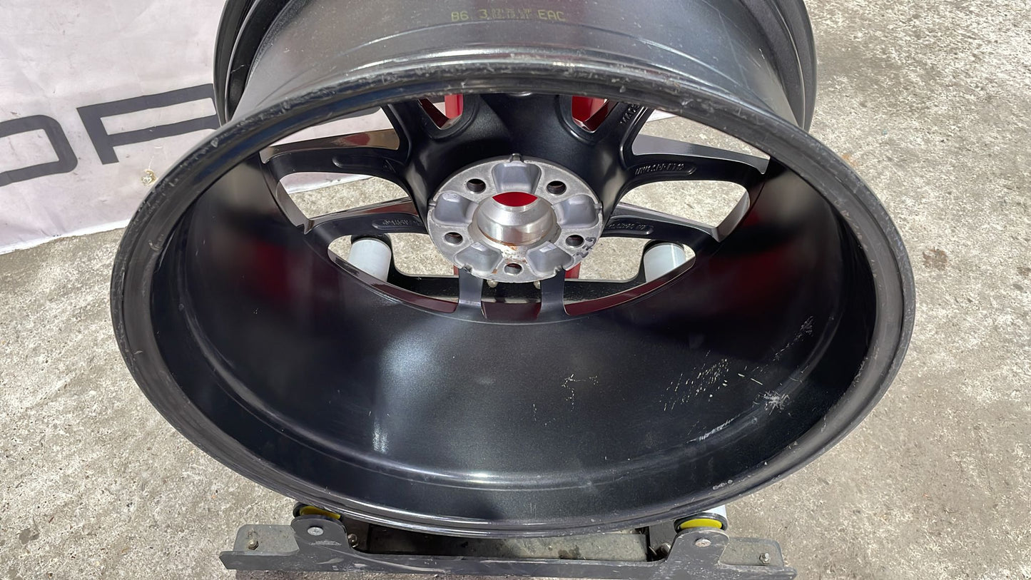 Porsche Macan III 10JX20" ET19 Wheel 95B601025EK, used immaculate condition