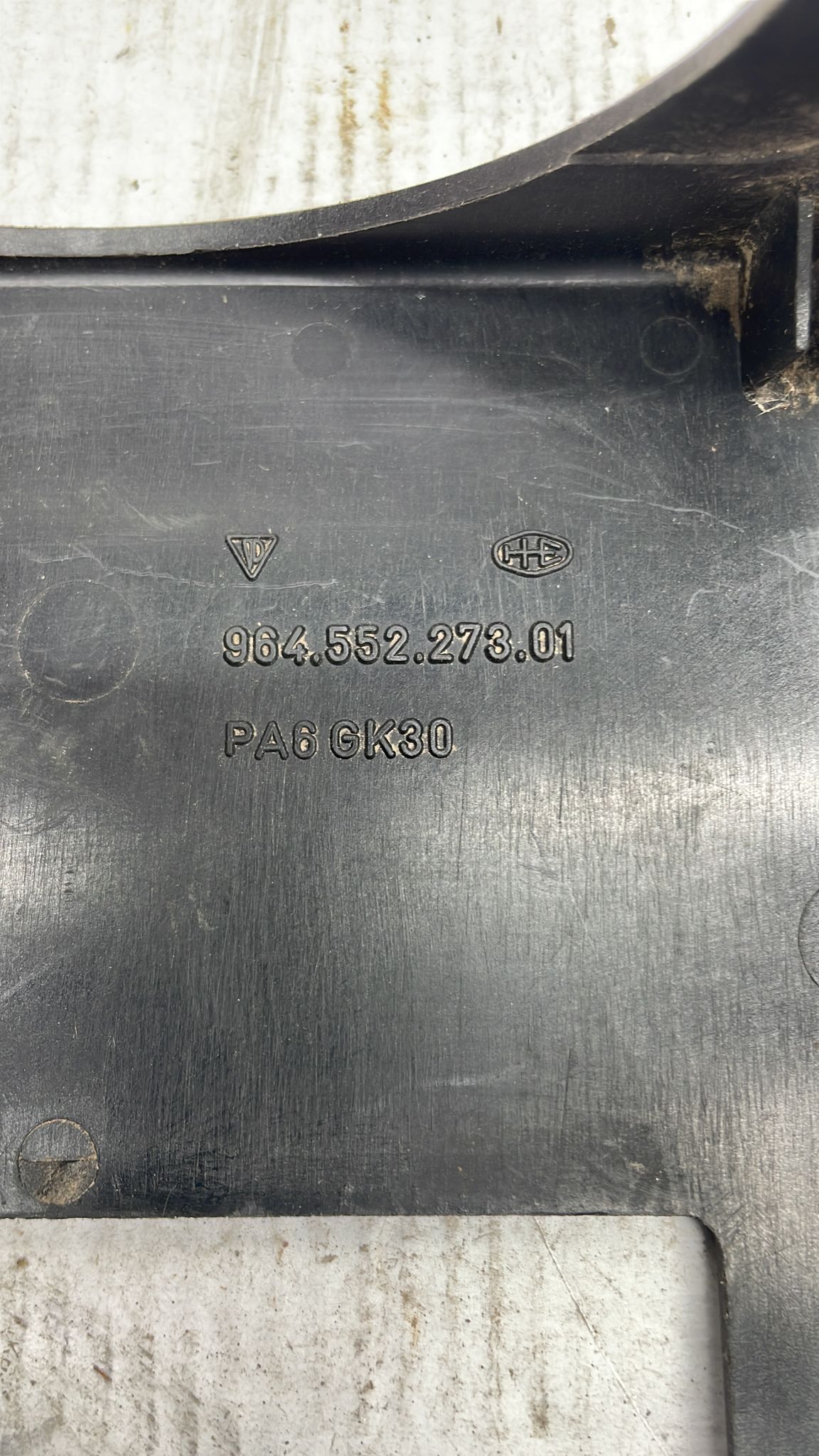 Porsche 964 obere Lenksäulenschalterabdeckung, gebraucht 964 552 273 01