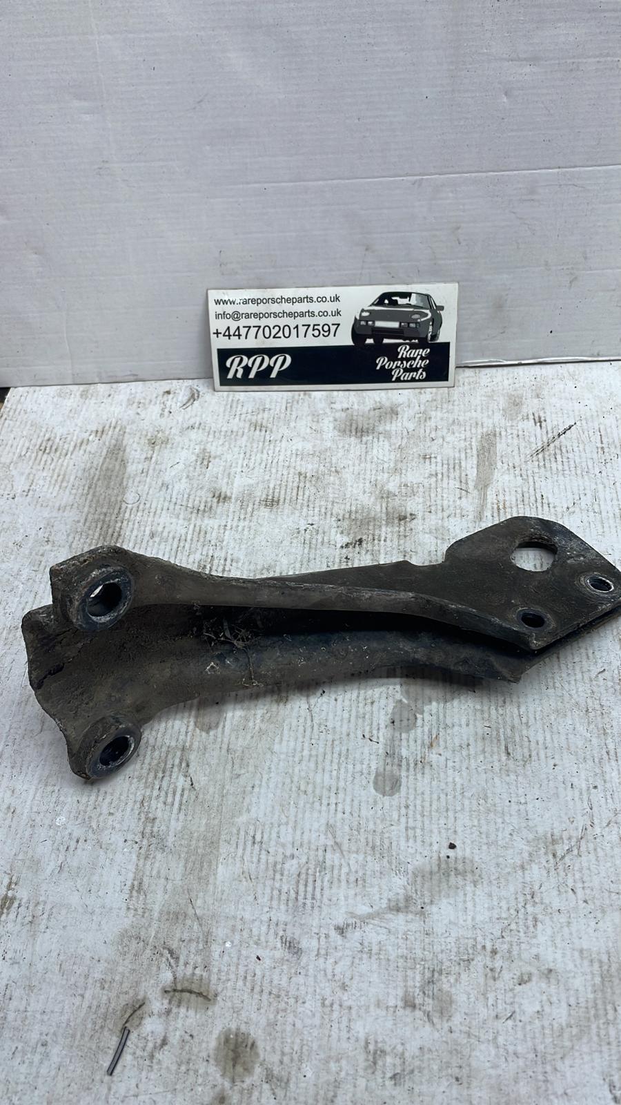 Porsche 928 Abschleppöse, vorne, gebraucht