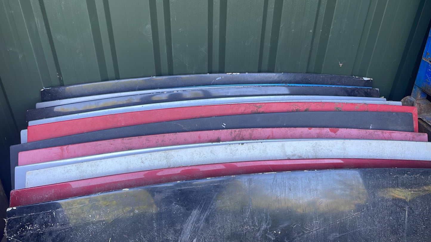 Porsche 944 (85.5-91) 924S bonnet, all needs respraying, later type with bigger nozzle