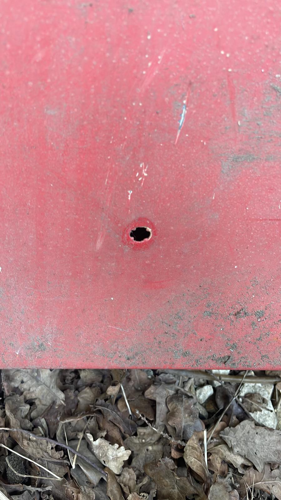 Frühe Motorhaube eines Porsche 924, alles muss neu lackiert werden, früher Typ ohne Gasdruckfedern