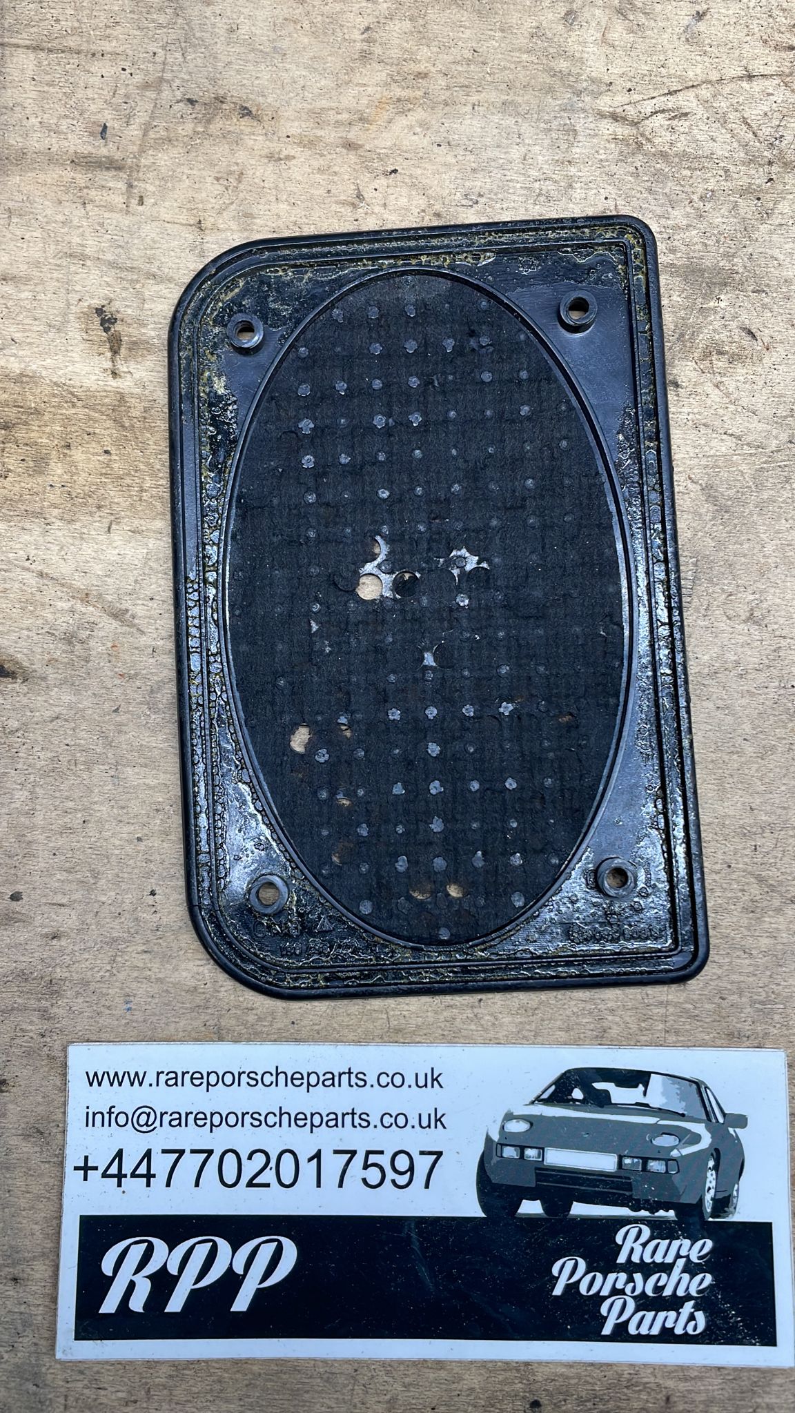 Porsche 944 924 Door Speaker grill 477887081 Black cracked!!!, used