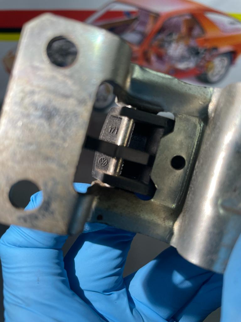 Porsche 924/944 Inner Door Handle black, right, used 171837226