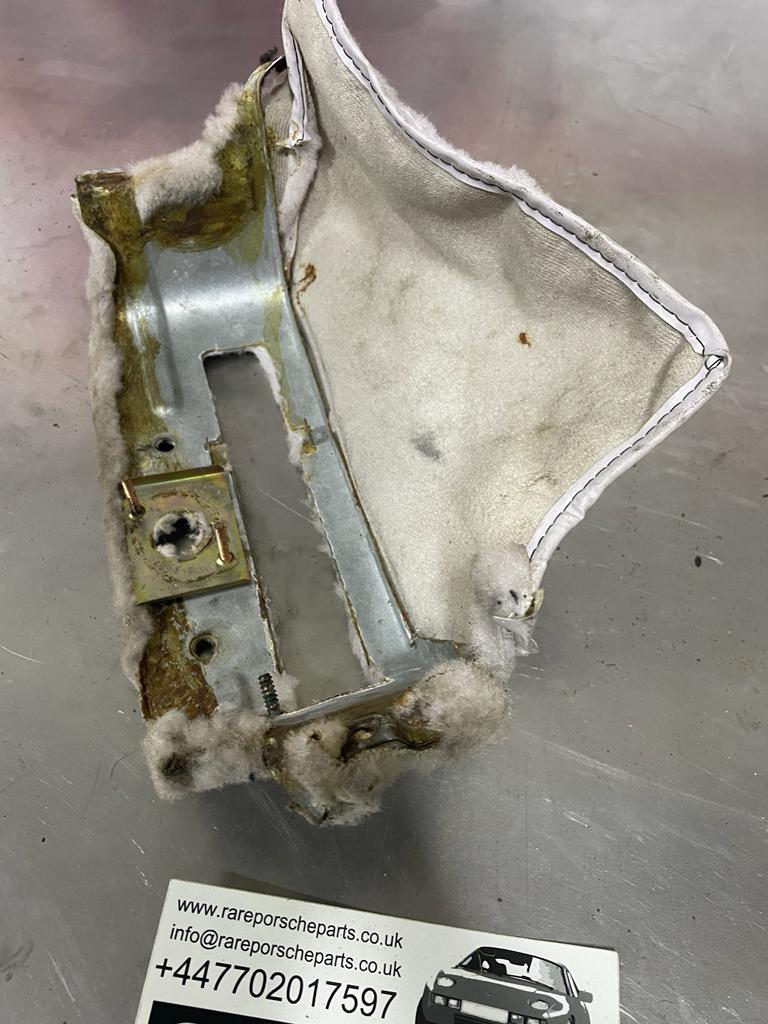 Tappetino freno a mano Porsche 928 color crema, usato