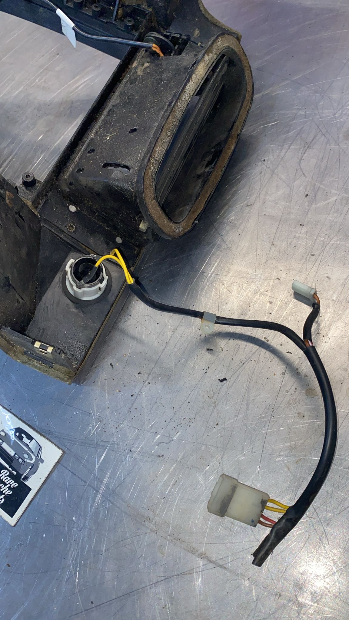 Porsche 928 Center console, used 92855206304 Dark blue