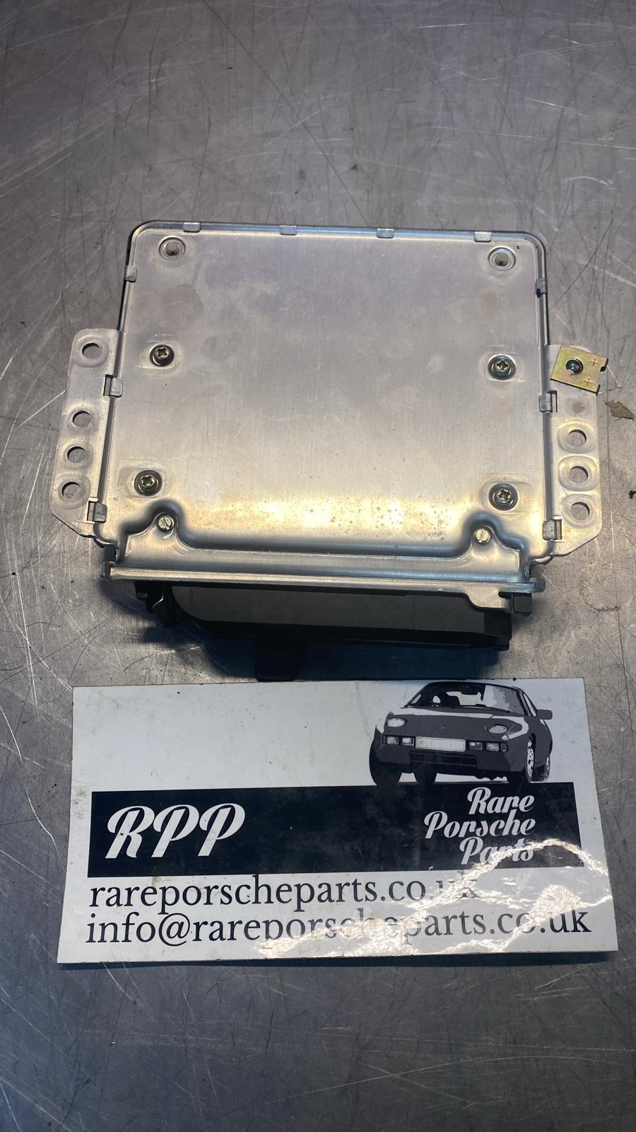 Porsche 944 Turbo S engine ECU 95161812110 / 0261200088