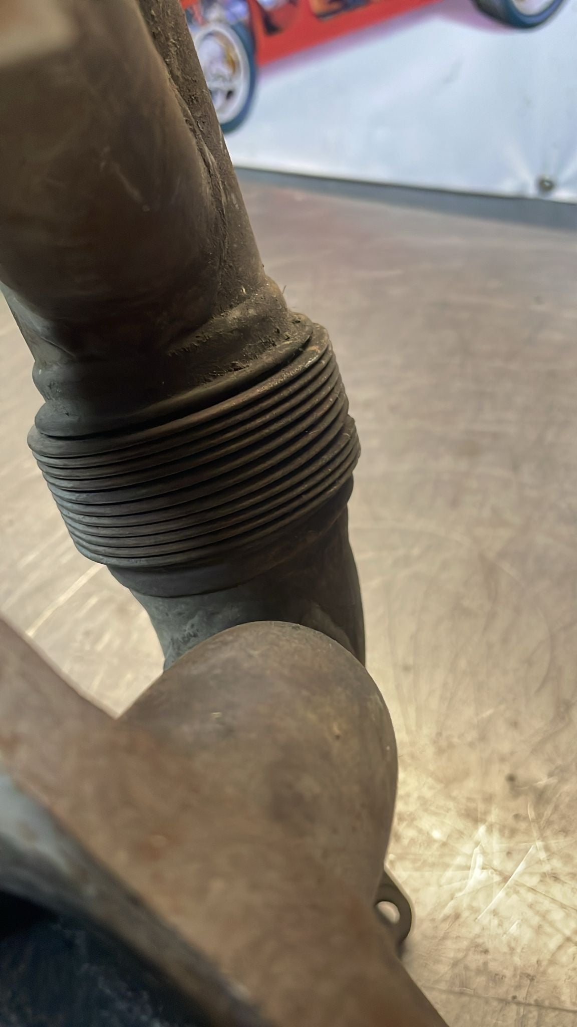 Porsche 928 S4 exhaust manifold, right 92811114607, used