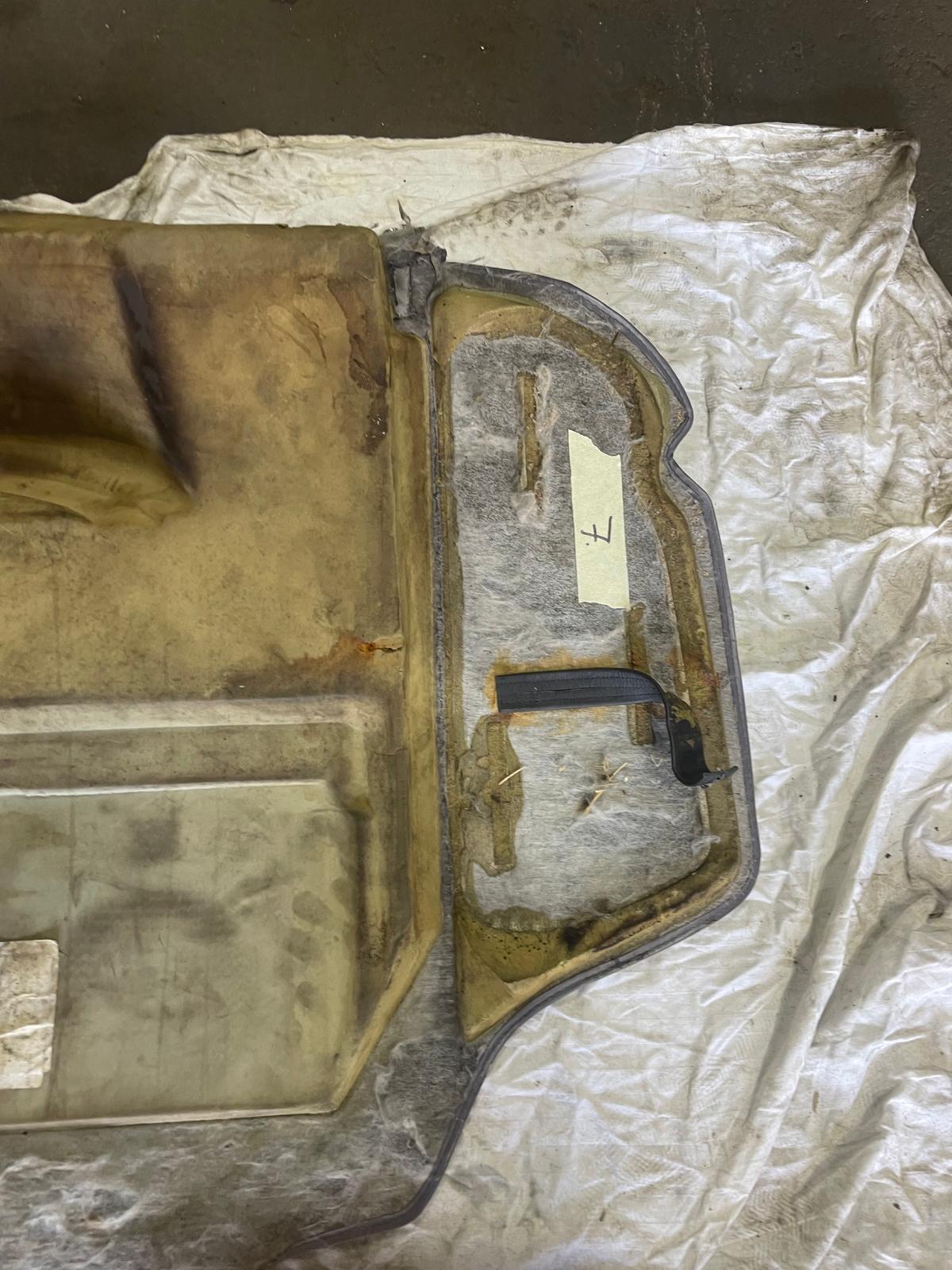 Porsche 944 from 85.5 grey / cream boot carpet 94555506303, used