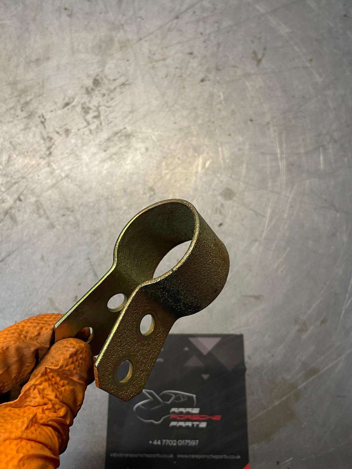 Porsche 924 944 lower bracket, early type 86 94434373100, used