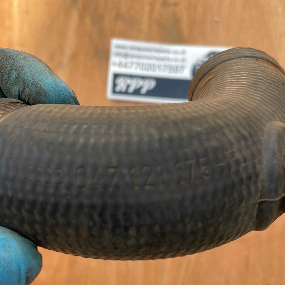 Porsche 924 2.0 coolant bleed / breather hose with red vent screw 047121175 used