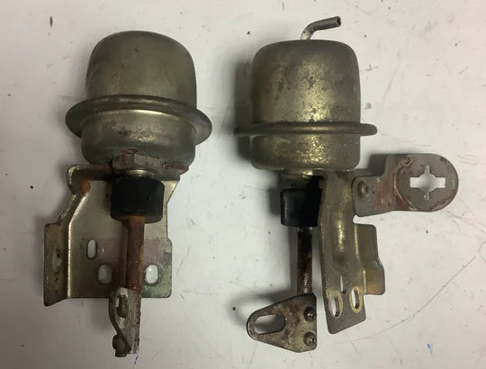 Porsche 944 heater matrix vacuum valves. 94457211900 / 12000