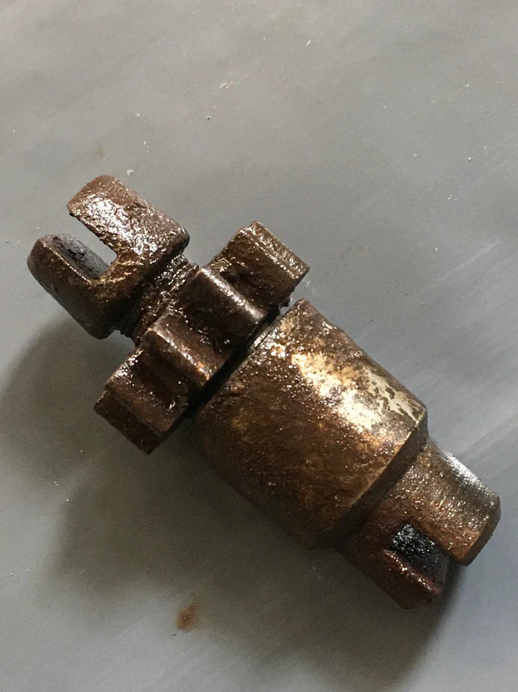 Porsche 924S 944 968 911 hand brake shoe adjuster. 298 609 723 used