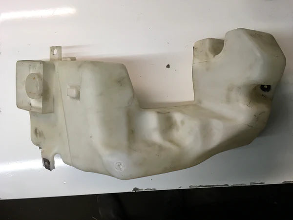 Porsche 944 944 S2 washer bottle. 94462806100 / 944 628 061 00