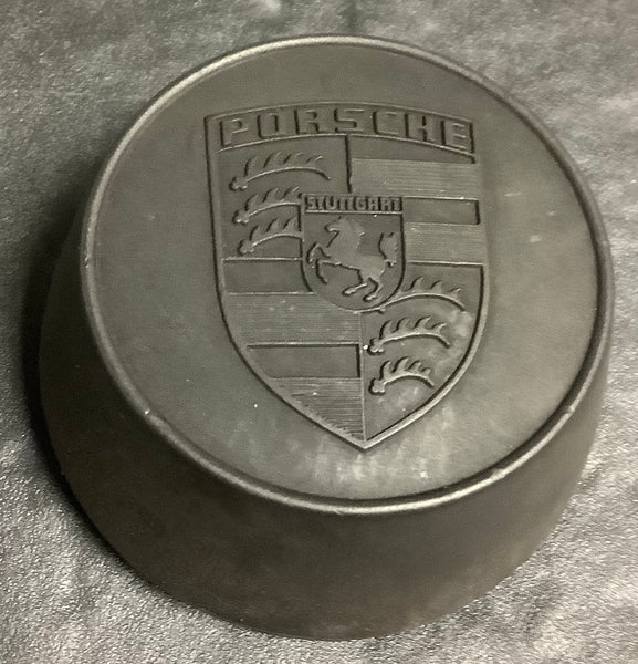 Porsche 924 wheel centre caps 477601151, used