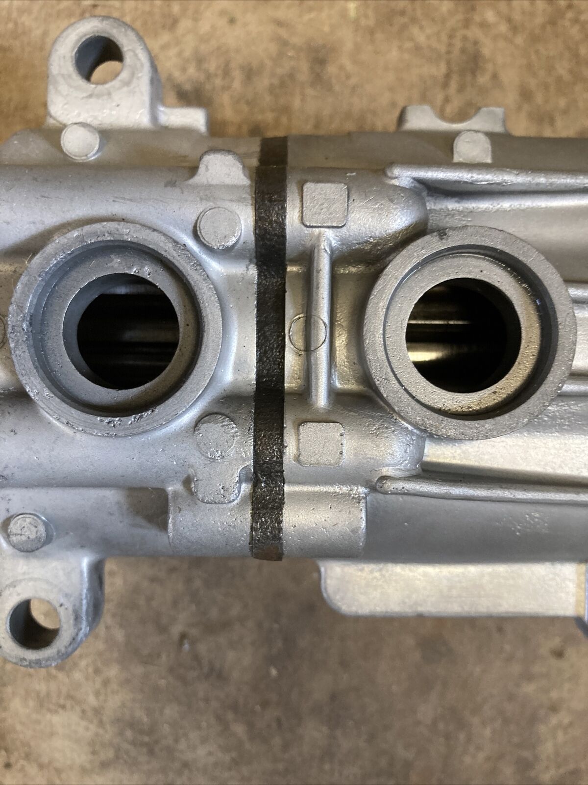 Original Porsche 911 1968–1976 Ölpumpe 90110700206