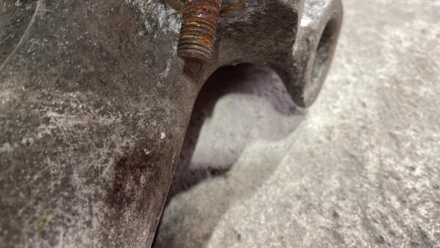 Porsche 944 Braccio longitudinale posteriore destro con parti del freno a mano 9513315140R