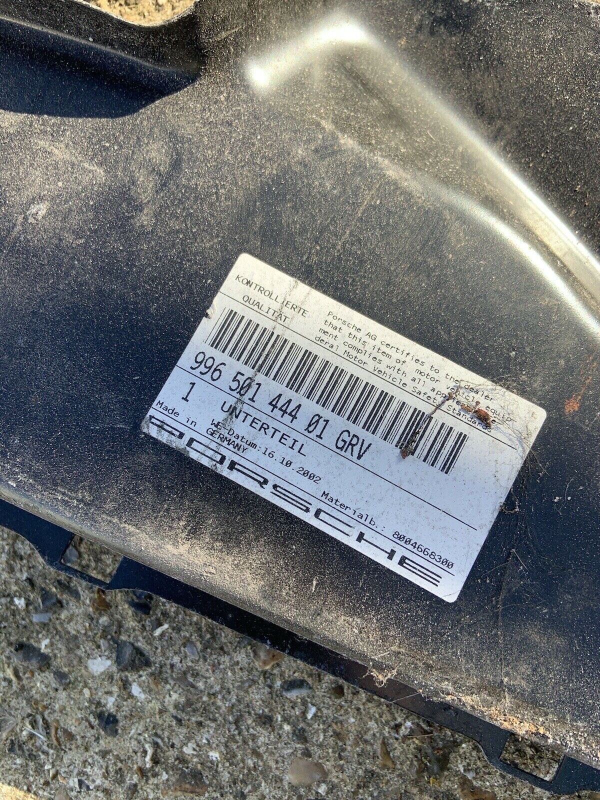 Porsche 996 Right Wing Lower Support 99650144401