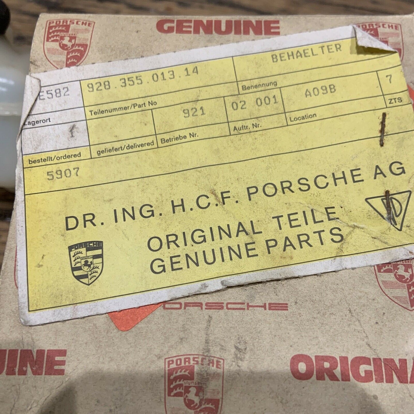 Porsche 928 4.5 Brake Fluid Tank 92835501314