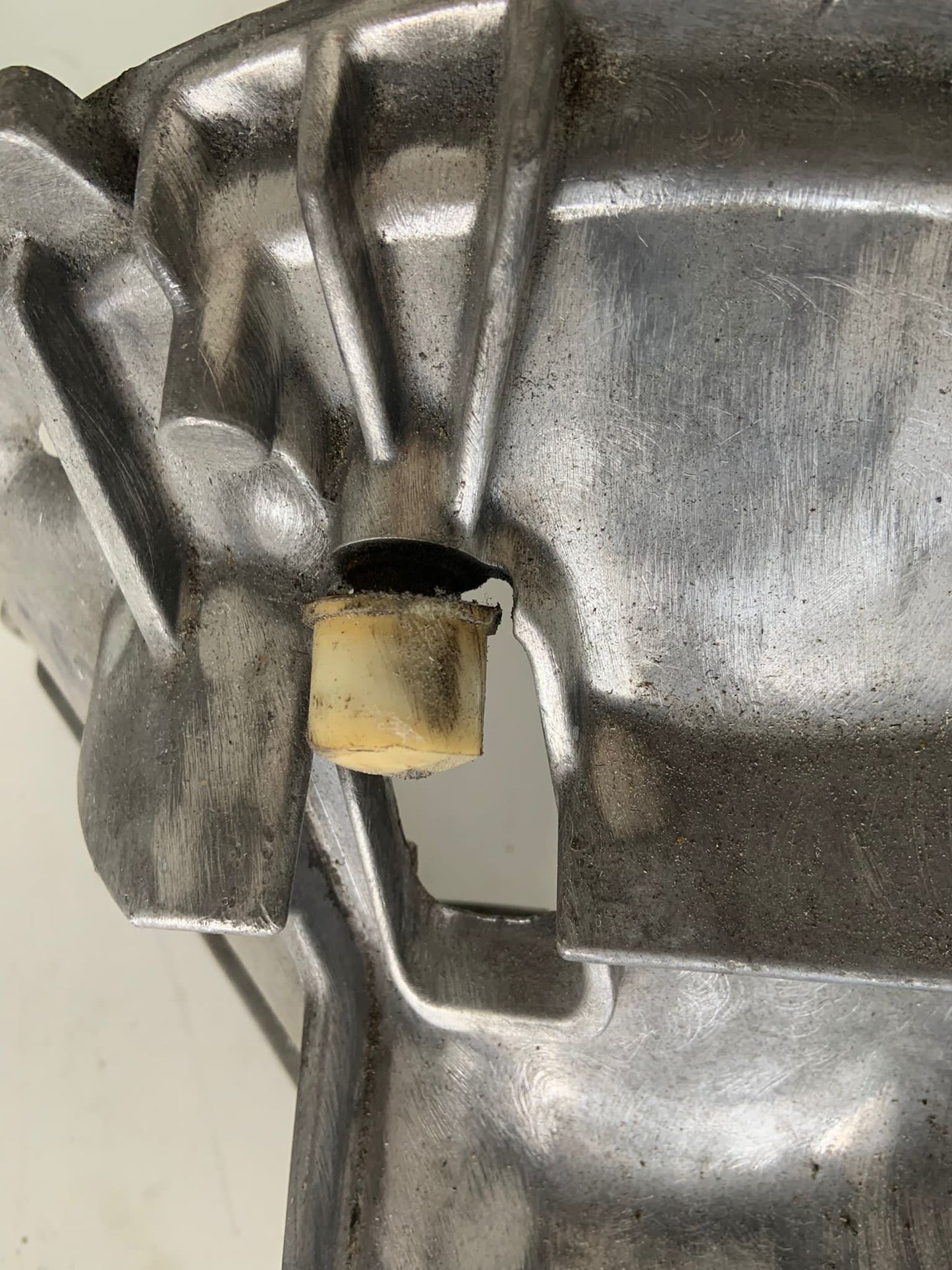 Porsche 928 Engine Drivetrain Bell Housing 9281164015R