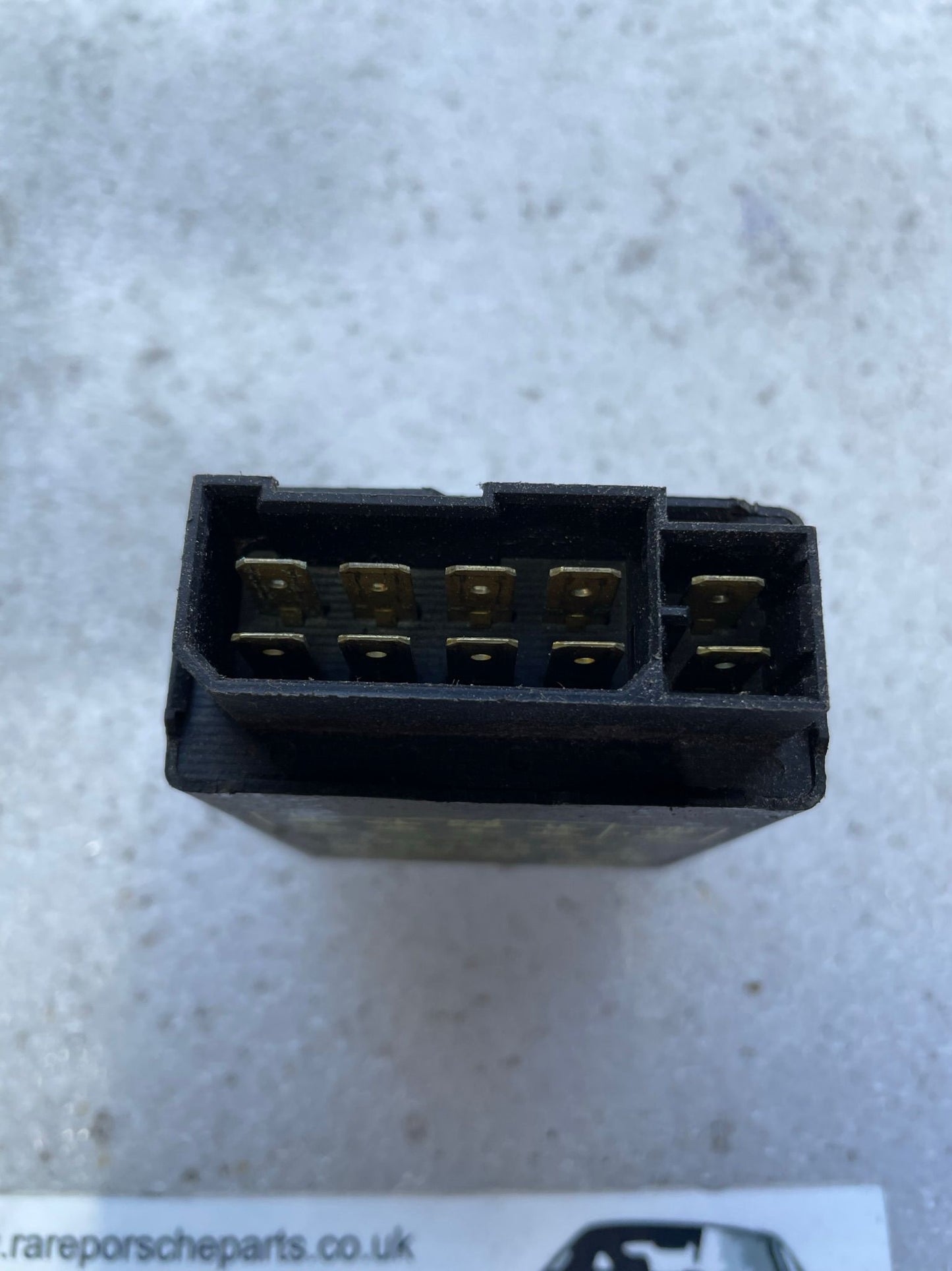 Porsche 928 alarm system control module relay 92863710400