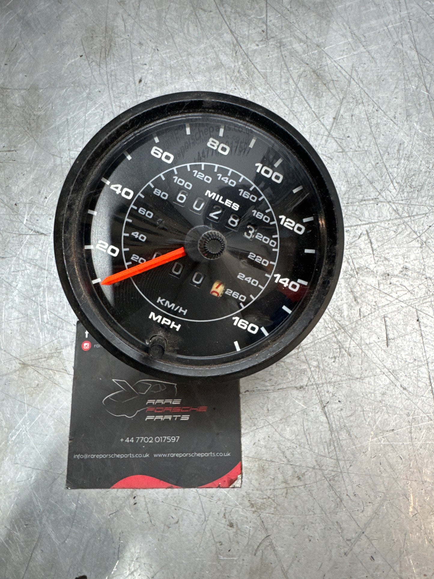 Porsche 924 MPH Speedometer showing 60283 , 477 957 031 L 477957031 used