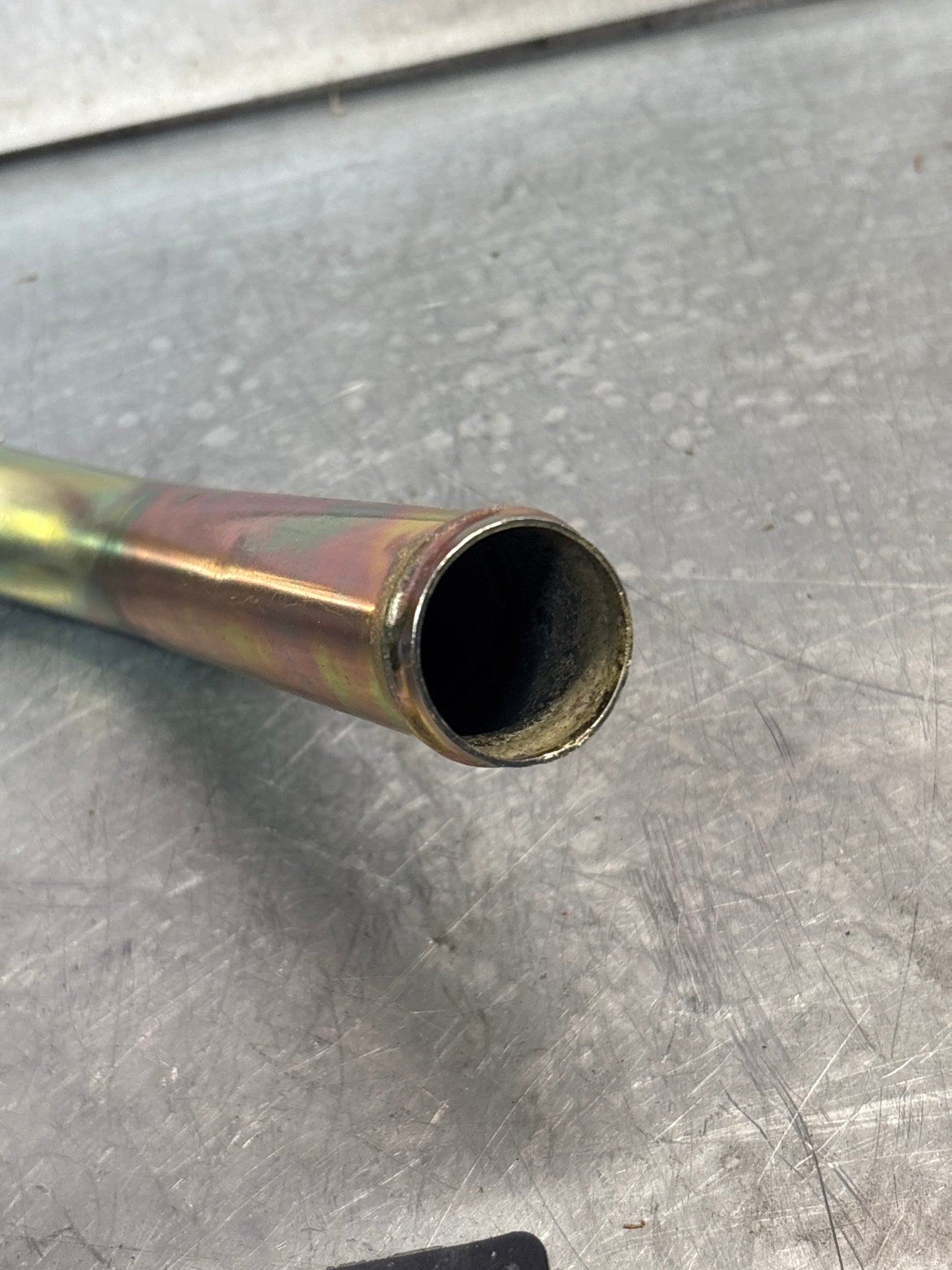 Porsche 924 Wasserrohr 047121073A, gebraucht