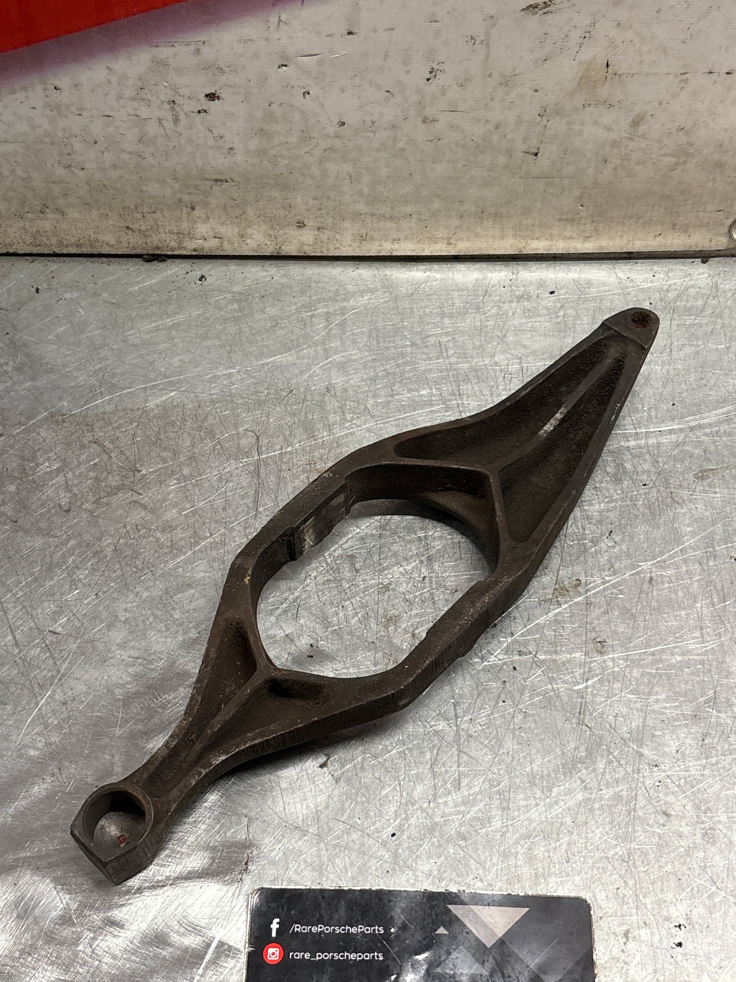 Porsche 928 clutch release lever 92811683206, used