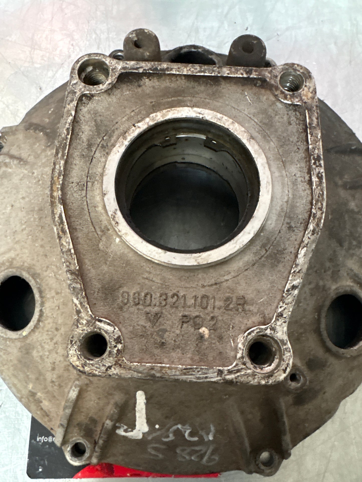 Porsche 928 S bell housing, used 9603211012R