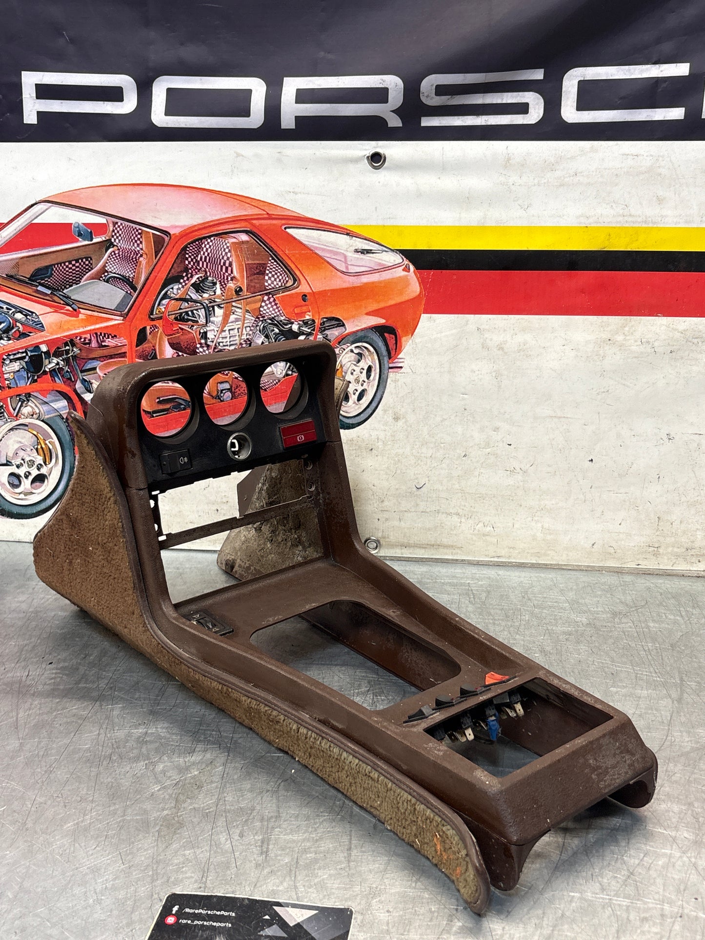 Porsche 924 944 centre console brown with black carpet one switch hole 477857969 / 477857951 used
