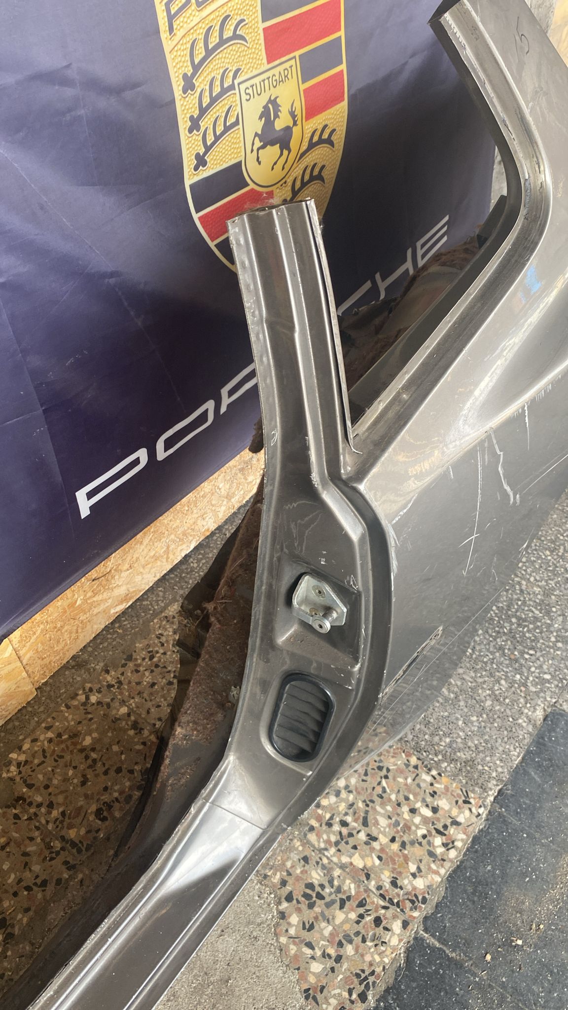 Porsche 944 left side cut, rear fender with sill 94450390303, 94450361102