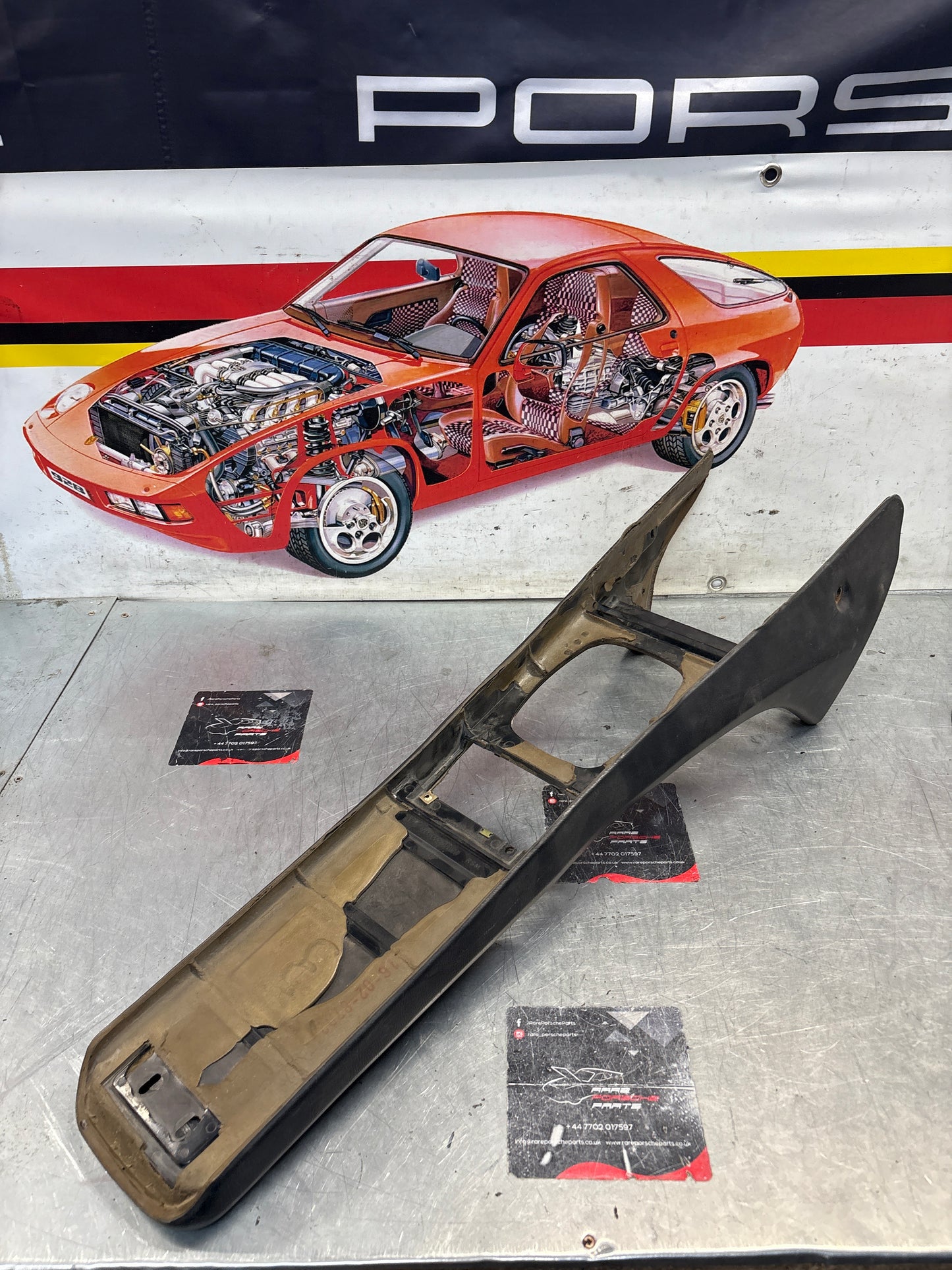 Porsche 944 centre console black 94455205100 used