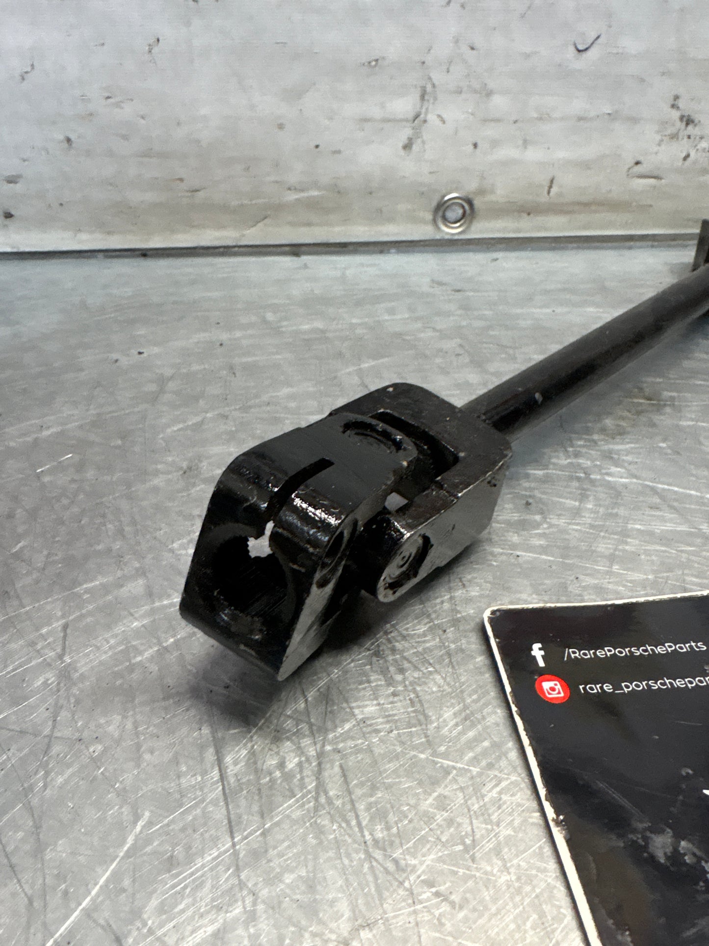 Porsche 944 / 968 power steering coloumn shaft, refurbished 94534702701