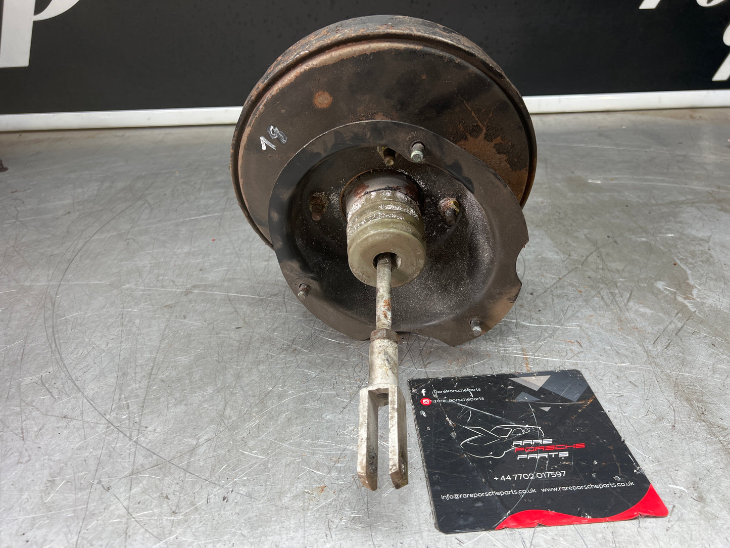 Porsche 944 brake booster, used 95135502703