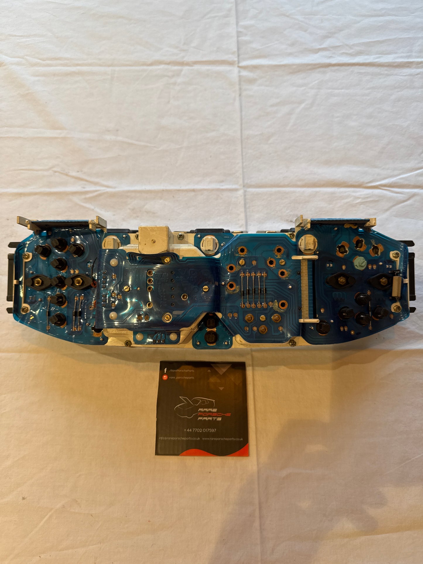 Porsche 944 dash clock binnacle pod speedometer, 94564131106 used 119979 miles plastic screen has some small scratches