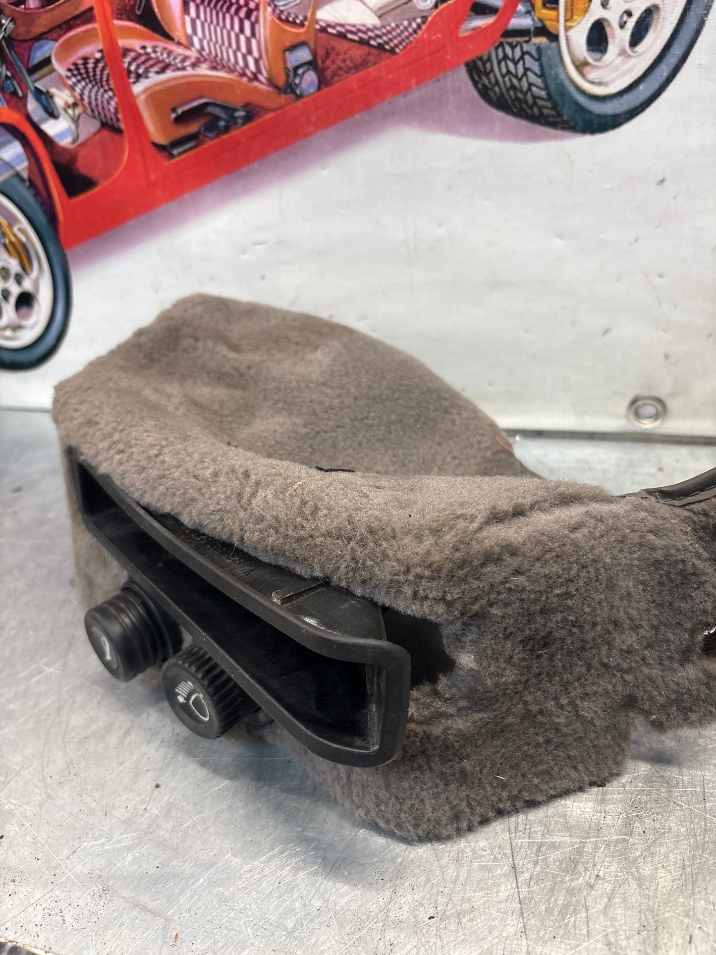Porsche 928 handbrake sorround carpet, grey, used