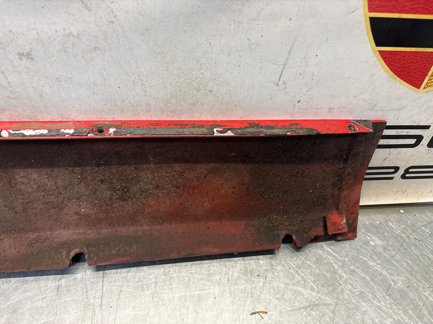 Porsche 928 S4 left sill cover, used 92855908502