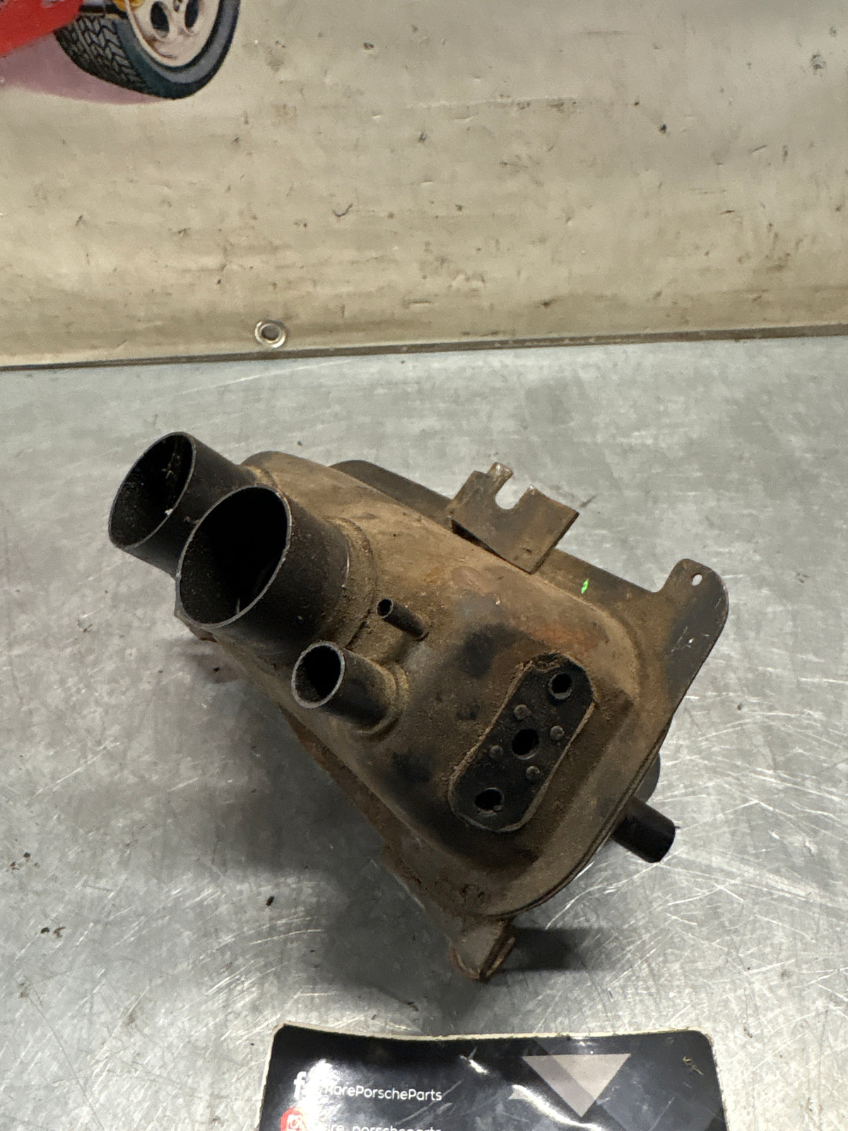 Porsche 914 air distributor housing, used 022133055K