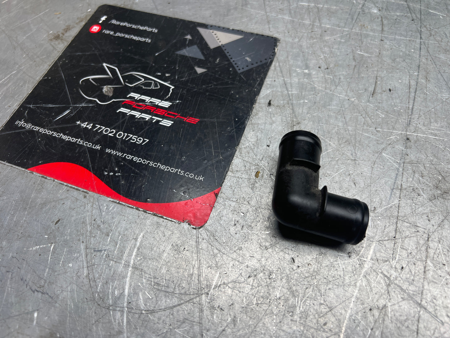 Porsche 944 / 968 connecting piece 94411021200